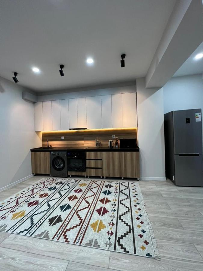 Alinoor'S Apartments Dushanbe Ngoại thất bức ảnh